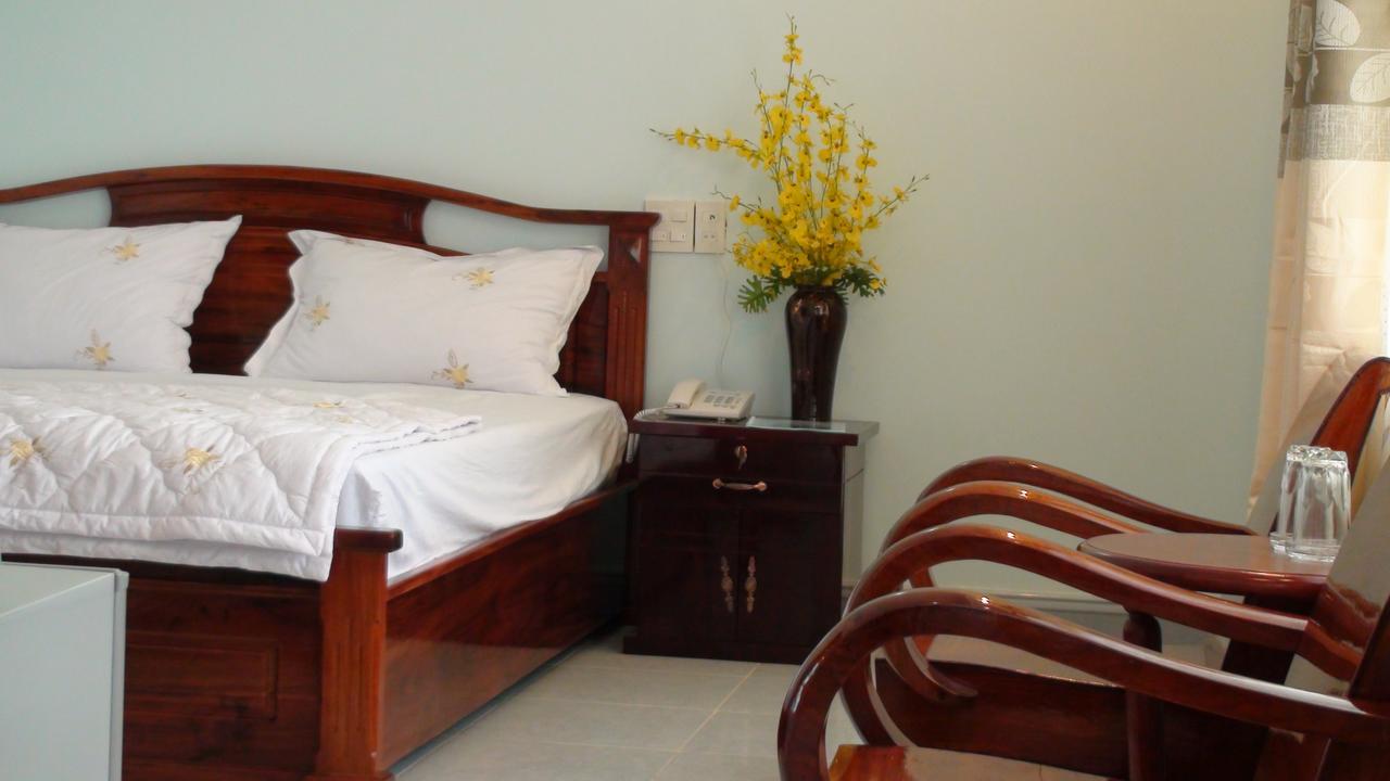 Thy Hung Hotel Tuy Hoa Extérieur photo